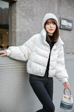 现货高品质标90白鸭绒羽绒服，女装羽绒服，艾依佳人