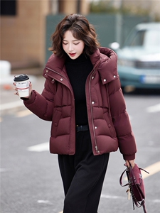 安可拉红休闲连帽短款羽绒服女2025冬季新款保暖面包服小个子外套图片