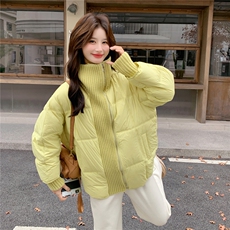 现货2025冬季新款25119-P295-K448绿色针织拼接50羽绒服，女装羽绒服，浙宝128（原290）