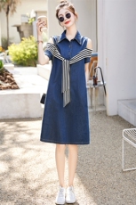 现货2025新款夏季韩版露肩牛仔连衣长裙拼接条纹披肩修身显瘦裙，女装连衣裙，三木叶子