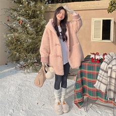 现货2026年冬装新款甜美减龄连帽皮毛一体外套2C135-6855P215K318，女装皮草，2C135