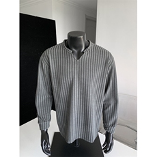灰色