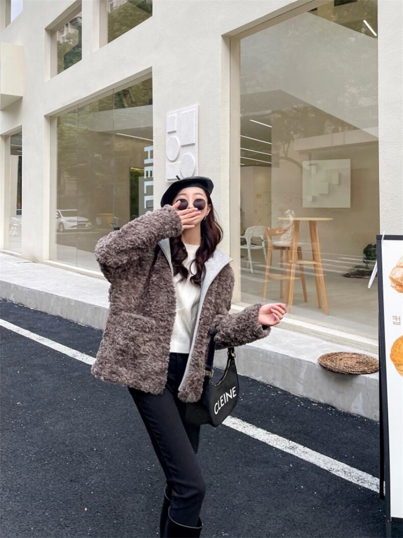 可拆卸卫衣帽皮毛一体。，女装卫衣/绒衫，欧妮卡蒂蔓