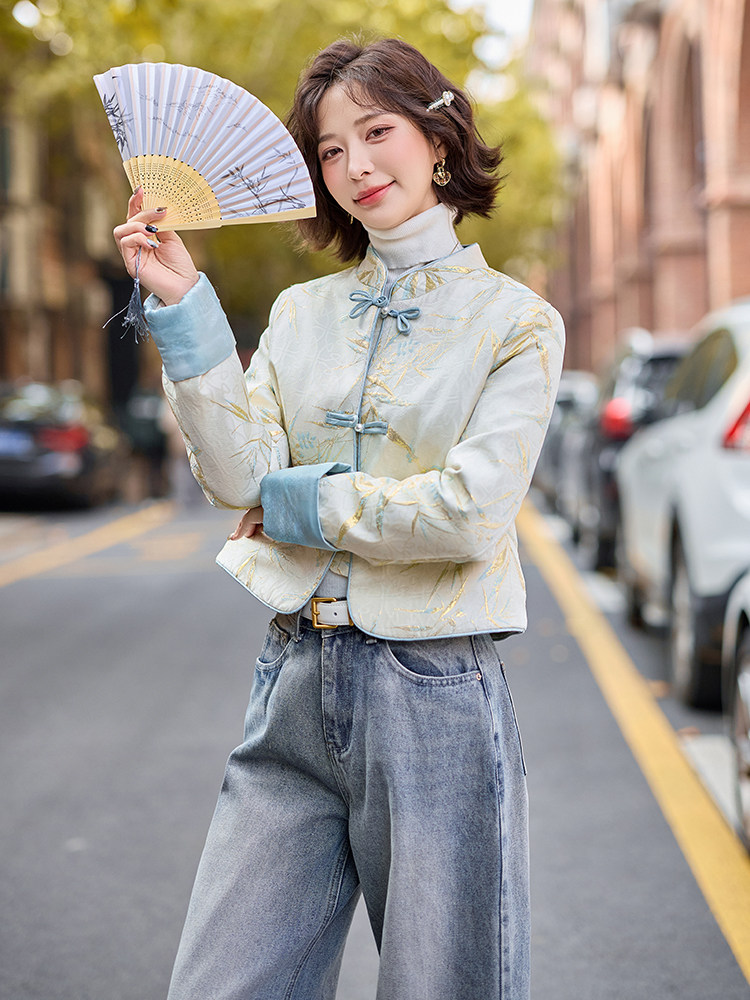 新中式轻薄羽绒服女短款2025年新款春白鸭绒时尚唐装提花外套,女装短外套,水衣源