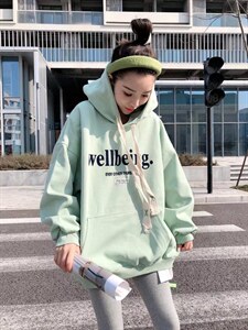 超火款卫衣，春款现货中图片