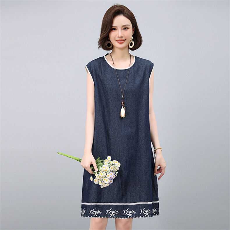 2025年夏季中长款牛仔连衣裙无袖，女装连衣裙，小林双子