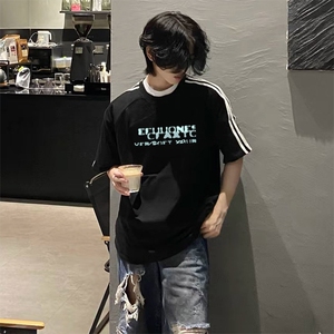抖音得物高品质二开240克宽松纯棉美式潮牌三条杠织带短袖T恤图片