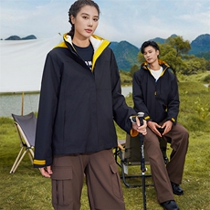 户外春秋季新款冲锋衣男女三合一套装防水透气耐磨防风外套，女装短外套，衫都服饰