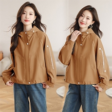 现货秒发2025秋冬新款入学季学院风休闲宽松大码外套冲锋衣短外套，女装短外套，星宇服饰