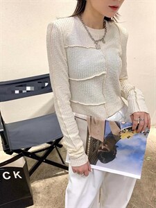 花不规则打底小上衣图片