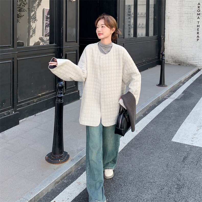 小香风菱格配围巾米白色羽绒服女秋冬2025新款轻薄白鸭绒保暖外套,女装羽绒服,2C050