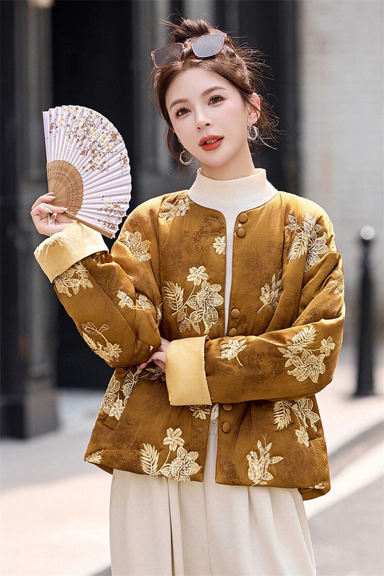 主推现货2025年冬装新款新品女装复古风休闲宝藏棉衣,女装棉衣/棉服,尚娜萱