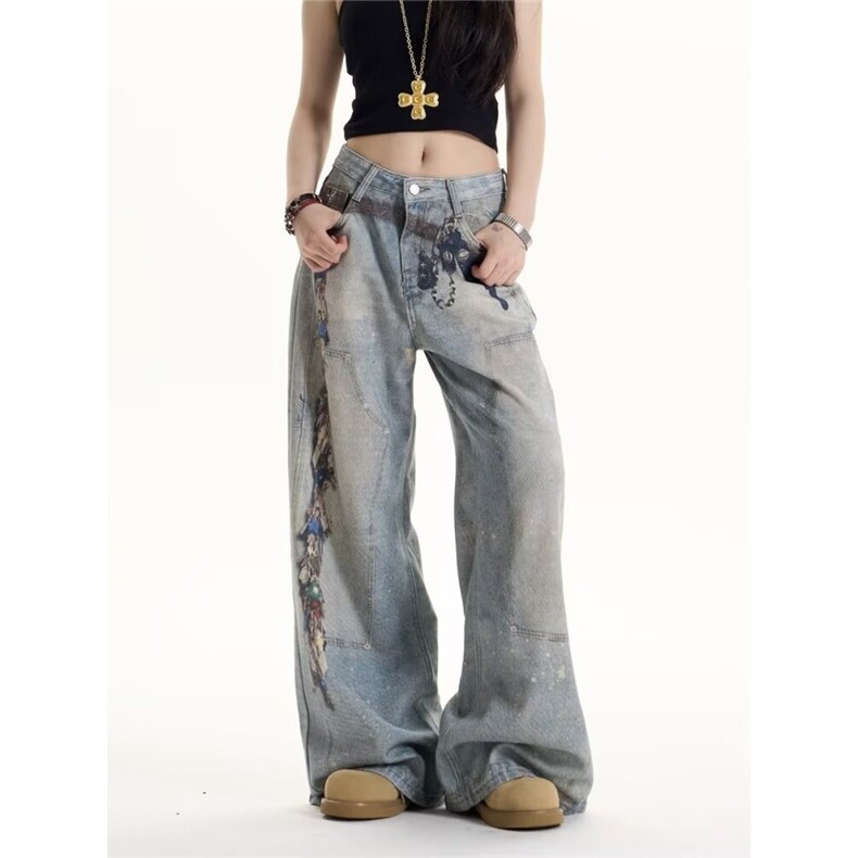 7880-P512025春夏新款多钥匙链条爱心小熊数码印花牛仔裤，男装牛仔裤，电商B323A