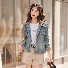 牛仔短款外套女2025春秋新款小个子时尚宽松休闲潮流连帽夹克上衣，女装短外套，靓星雨