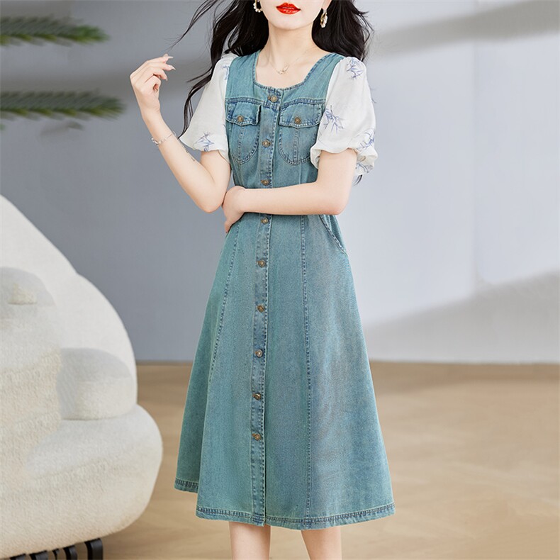 牛仔蓝拼接连衣裙夏季女2025新款泡泡袖收腰显瘦减龄中长款A字裙,女装连衣裙,初闻兮
