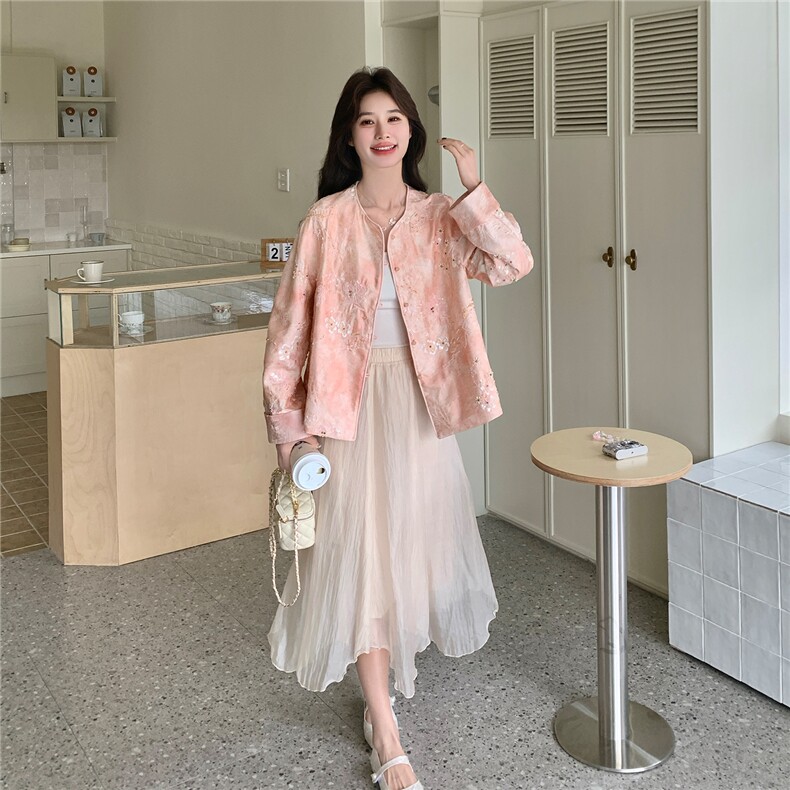 新品~~重工粉色钉珠风短外套W673P195K318,女装短外套,2C209