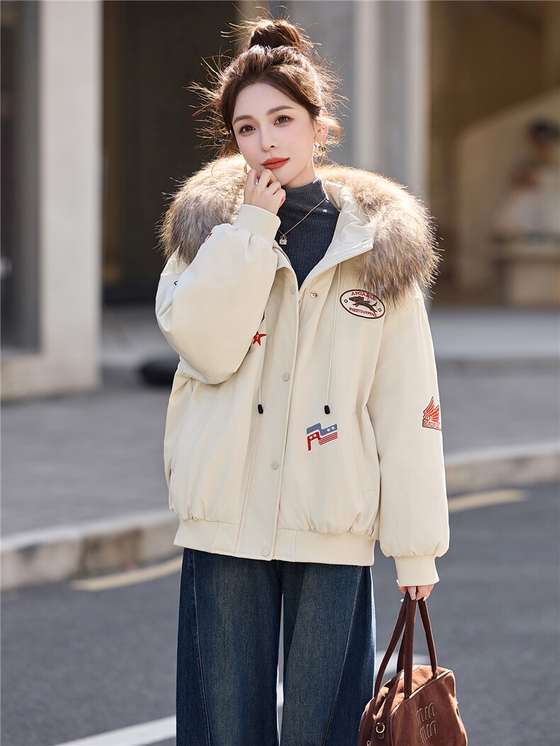 美式复古刺绣连帽派克羽绒服女2025冬季新款酷飒工装风厚外,女装羽绒服,玖莱伊