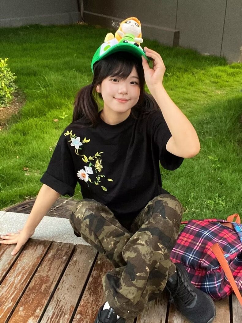 刺绣花卉短袖t恤女夏季2025新款宽松小众设计感半袖上衣TA1480,男装T恤,星座1116A（原606A-3）