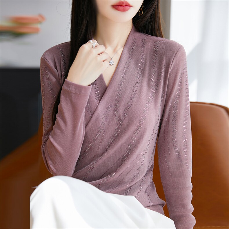 重工烫钻网纱长袖T恤衬衣女2025新款褶邹交叉V领时尚气质打底衫薄,针织衫/毛衣,大美人高端店