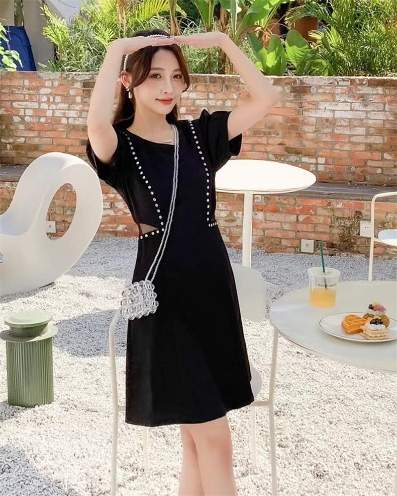 【现货】夏季新款连衣裙，女装连衣裙，百媚丽人