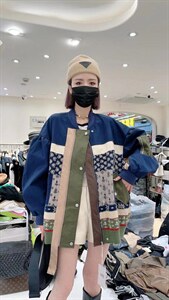 秋装拼针织外套图片