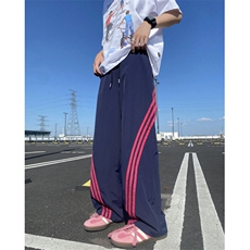 藏青色