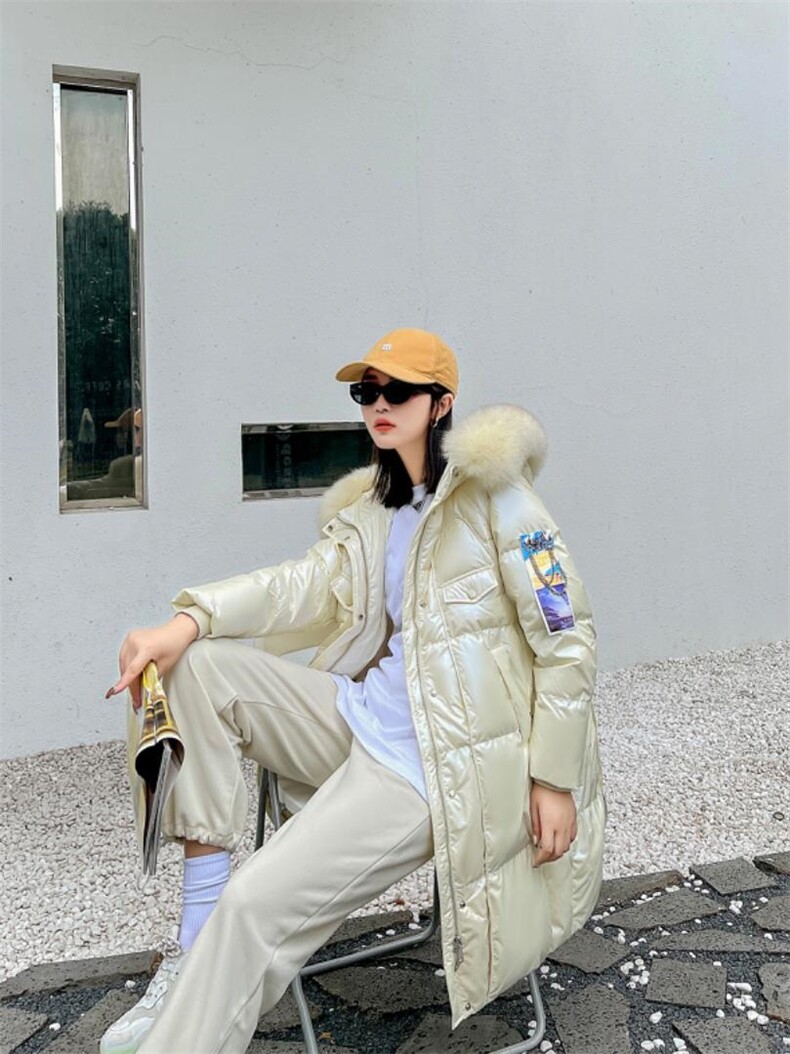 伊菲琳娜2021年高品质新品大毛领羽绒服，女装羽绒服，R2