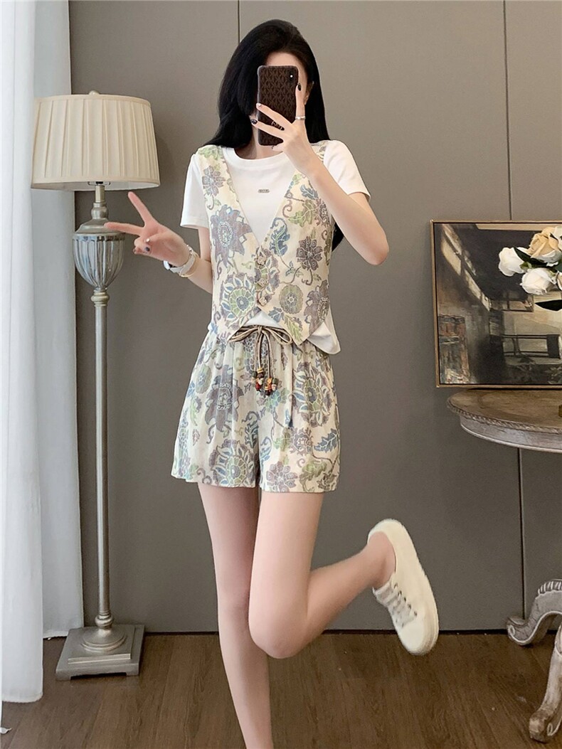 重工减龄时尚套装女夏设计感圆领印花马甲假两件套阔腿短裤两件套,女装套装/套裙,江南