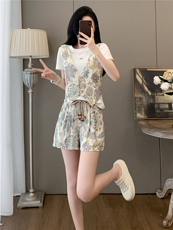 重工减龄时尚套装女夏设计感圆领印花马甲假两件套阔腿短裤两件套，女装套装/套裙，江南