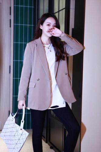 2021春季新款，气质纯色小西装，女装西装，欧佩琳