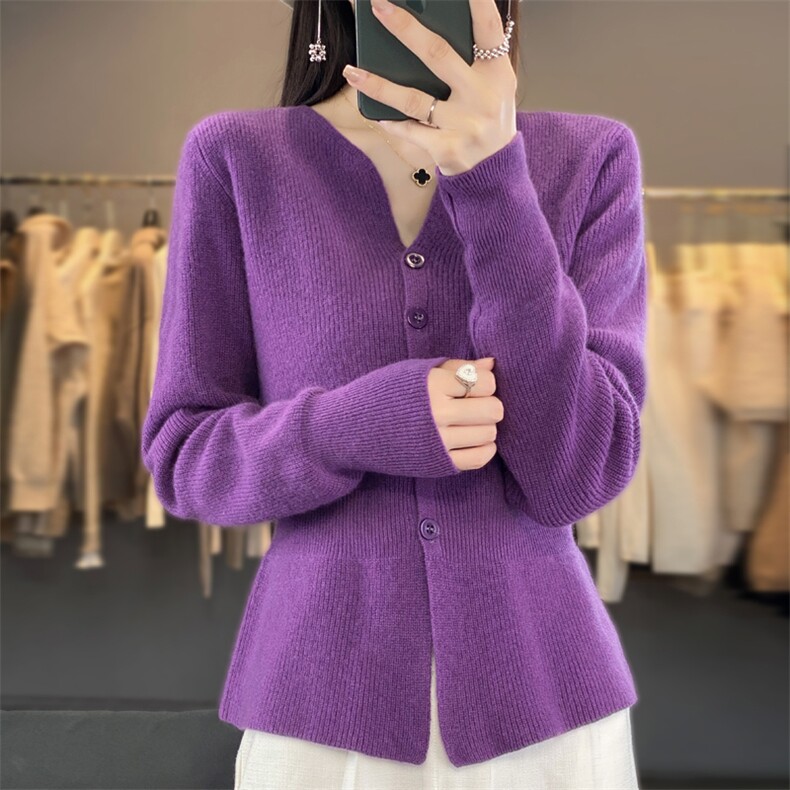 V领毛衣女2024年秋新款小众设计感针织羊毛开衫,女装羊毛衫,鹿一羊绒