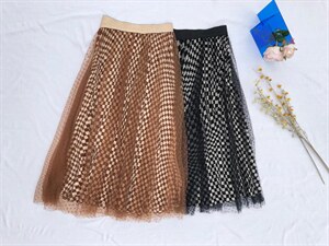 棋盘格网纱裙图片
