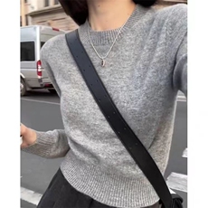 时尚百搭短款圆领羊毛衫简约显瘦女士针织毛衣秋季必备单品，女装羊毛衫，泰沅羊绒