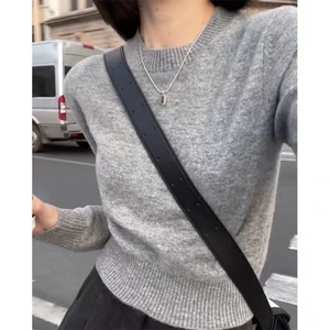 时尚百搭短款圆领羊毛衫 简约显瘦女士针织毛衣 秋季必备单品图片