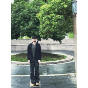 网络图现货！V领t恤设计感小众健身穿搭高级感痞帅短袖RY01-35图片