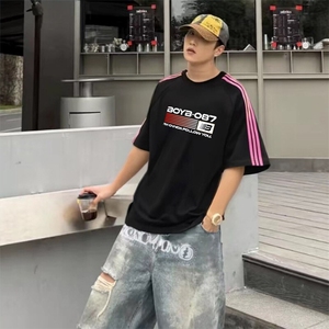 抖音得物品质二开240克宽松纯棉美式潮牌印花三条杠中性风短袖T恤图片