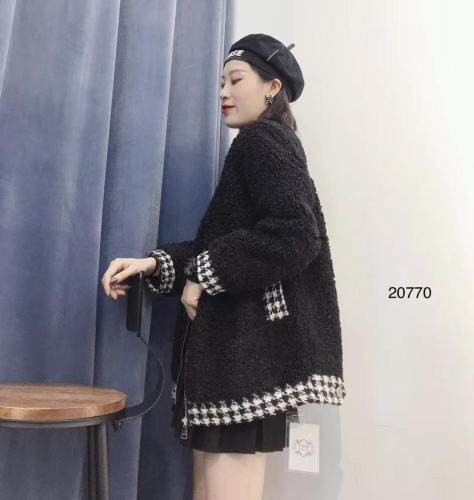 【现货】颗粒绒皮毛一体外套，女装，億亿铭品