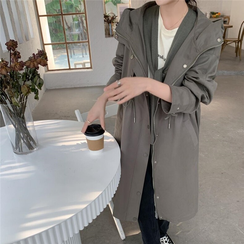 现货印花休闲口袋收腰风衣，女装风衣，汐美