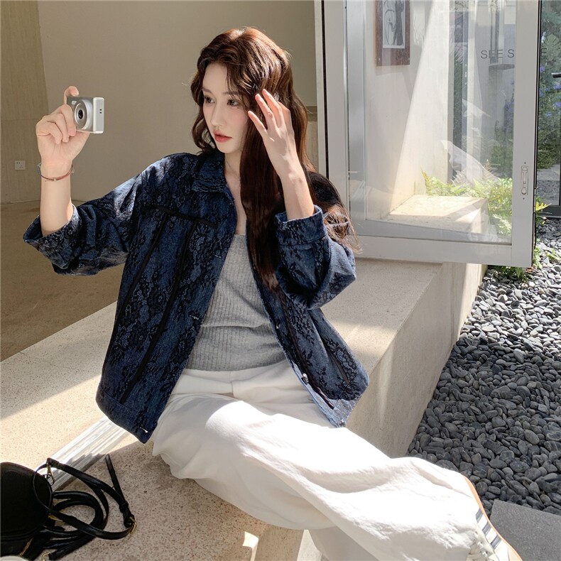 休闲蓝色碎花洋气百搭翻领短外套女春秋2025新款小个子夹克巨好看,女装短外套,2C057