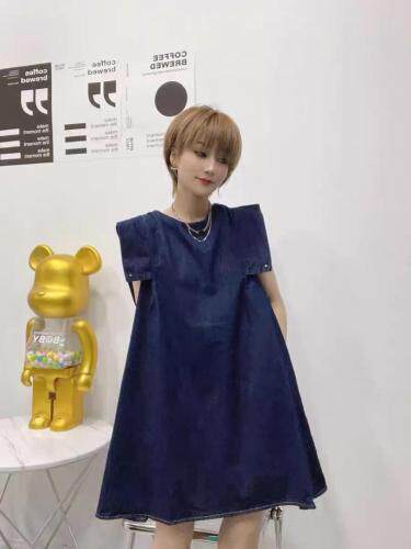 2021连衣裙，女装连衣裙，雪儿诱惑