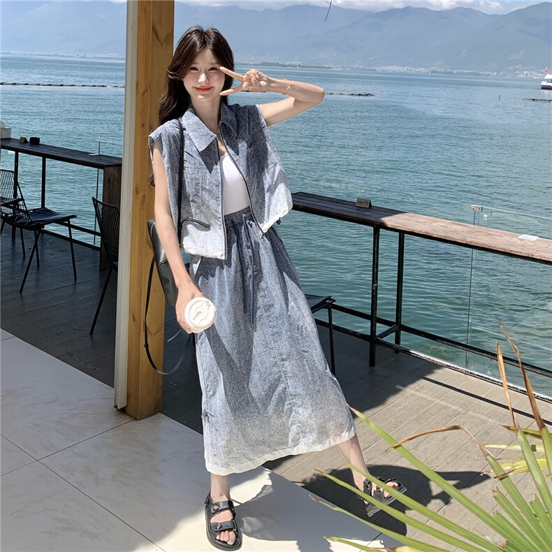 渐变蓝色翻领马甲半身裙套装2025新款女初夏巨好看独特别致两件套,女装套装/套裙,2C159