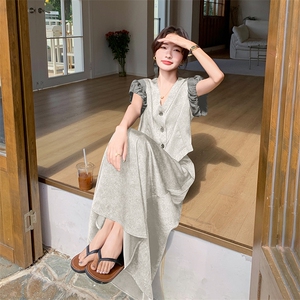 黑色高级感通勤套装裙女夏季2025新款泡泡袖小衫别致半身裙两件套图片