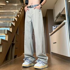 卡其色