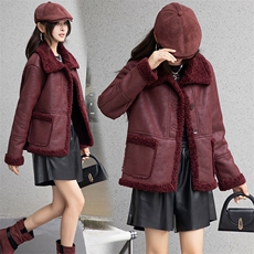 现货仿羊羔毛外套秋冬女2024新款韩系高级感短款大口袋皮毛一体棉衣，女装羊羔毛/颗粒绒，潮流依族