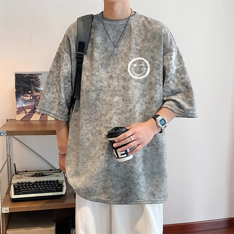 T8011 P35 酒店风 重磅280克华夫格水洗做旧夏季笑脸印花短袖t恤图片