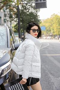 现货羽绒服图片