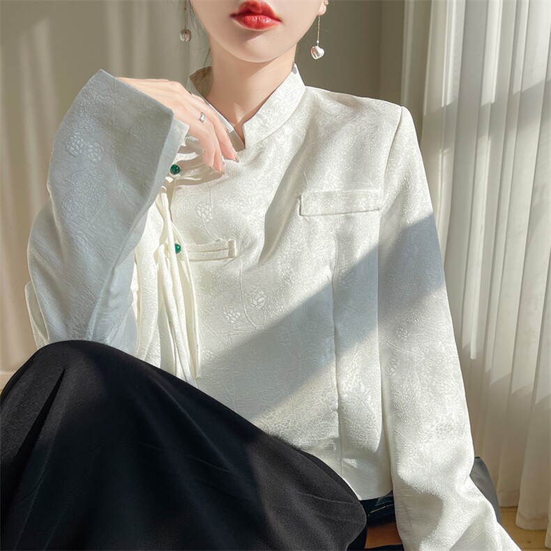 新中式盘扣斜襟提花衬衫女醋酸缎面搭配马面裙上衣国风设计感衬衣,女装西装,佳绒高端店