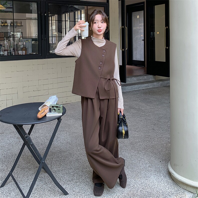 咖色高级感穿搭套装女春季2025新款西装马甲阔腿裤韩系轻熟三件套图片