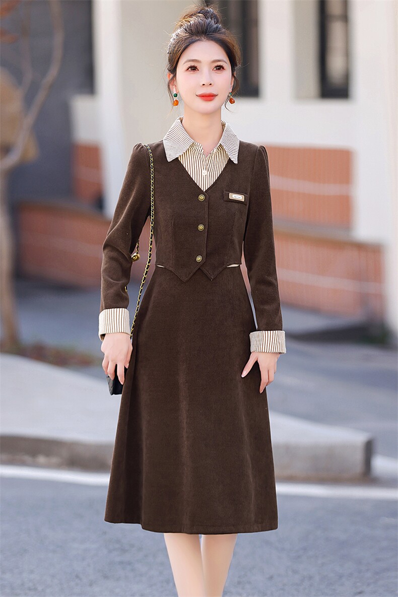 【现货新品】2024新款条纹拼接复古淑女风假两件套通勤翻领连衣裙,女装连衣裙,尚洛菲