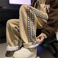 卡其色